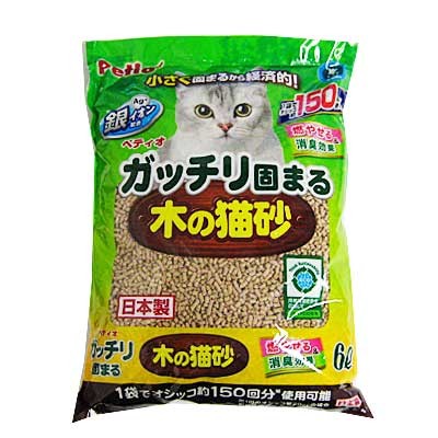 ガッチリ固まる木の猫砂